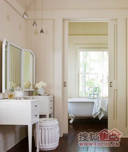 八款时尚优雅的原木浴室柜 流露质感动态之美 