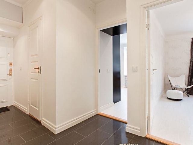 60平斯德哥尔摩公寓 白色地板打造干净空间(图) 