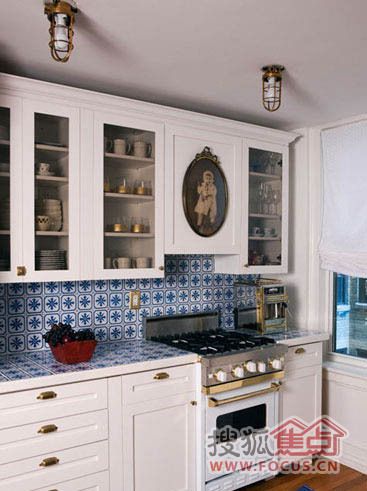 10种厨房花样墙砖 打造时尚个性的明亮厨房  