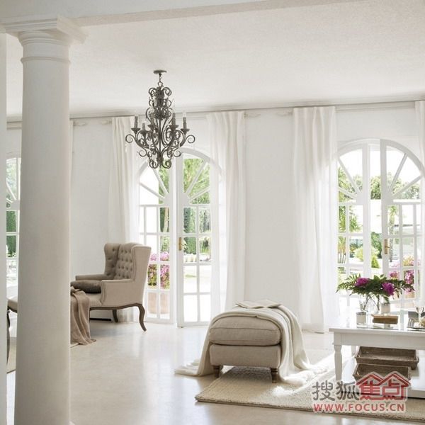 古典高雅的纯净浪漫 西班牙纯白别墅的贵气生活 