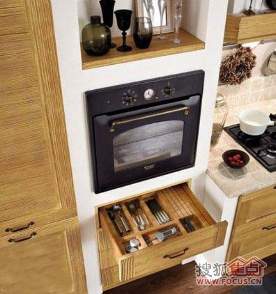 小户型开放式厨房 一字型橱柜的布局方案(图) 