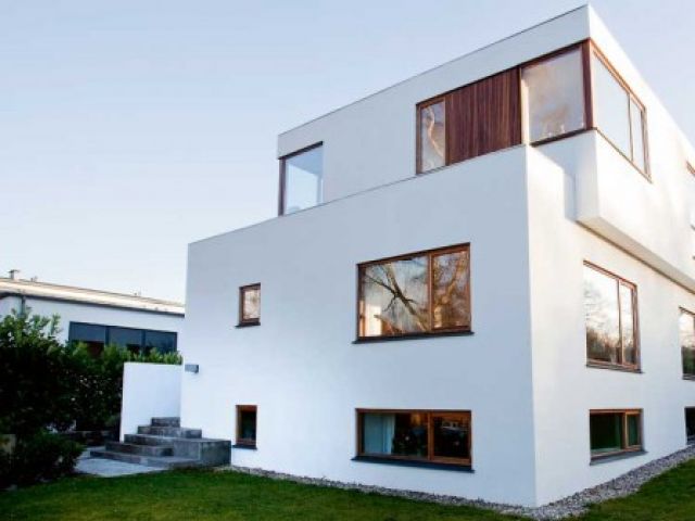 丹麦翻新的白色别墅 超漂亮落地玻璃窗(组图) 