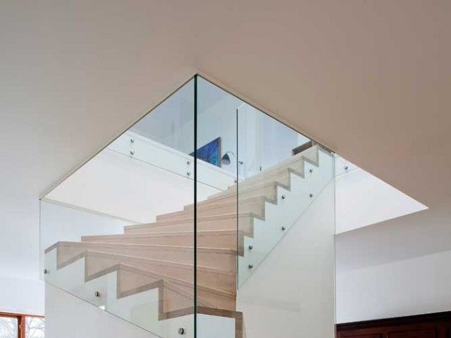 丹麦翻新的白色别墅 超漂亮落地玻璃窗(组图) 