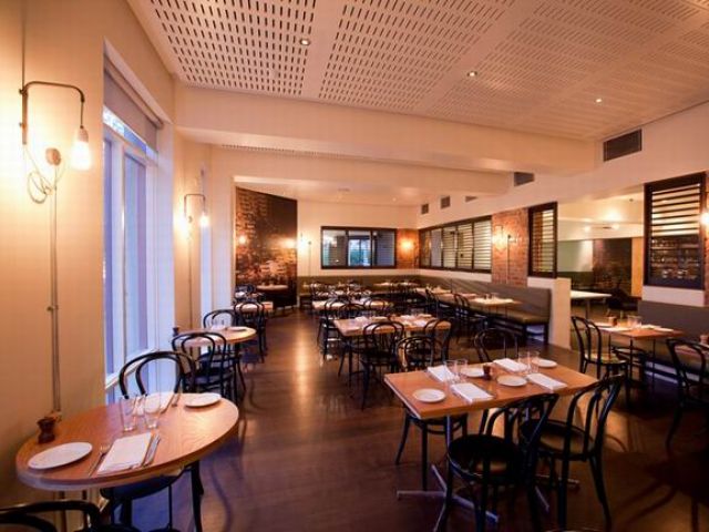格罗夫纳酒店空间设计 舒适的餐厅和酒吧氛围(图) 