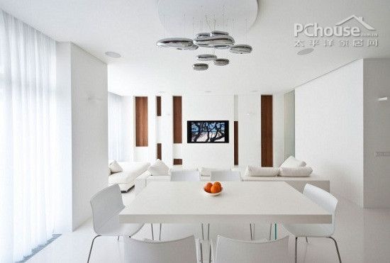 120平俄罗斯时尚公寓设计 演绎纯白浪漫 
