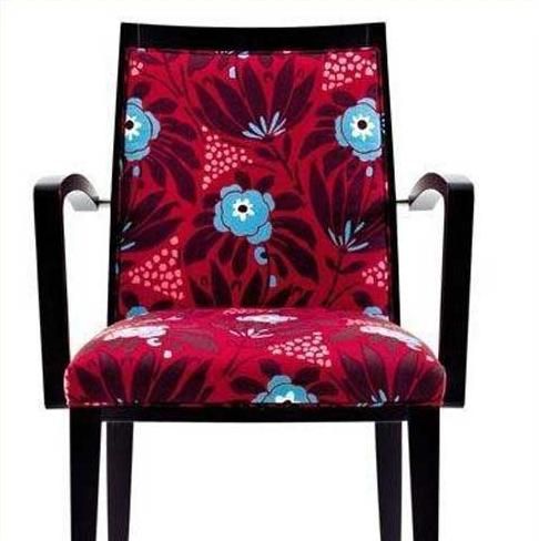 6款绚色单人椅 打造缤纷色彩丰富单调空间 
