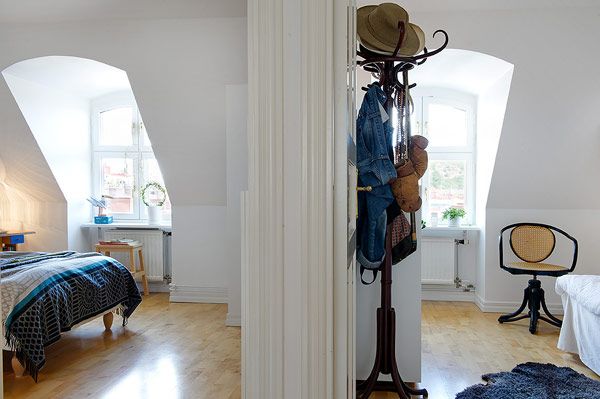 瑞典迷人公寓 巧妙解决采光和阁楼利用(组图) 