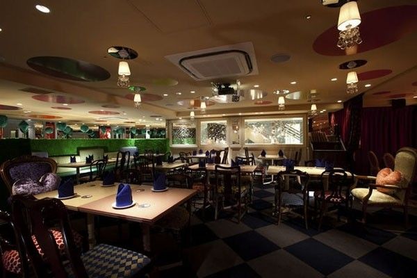 流行风格 童话中的世界 东京爱丽丝仙境餐厅 