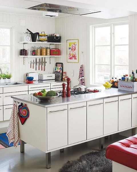15平的白色中岛厨房 复古式的风格设计 