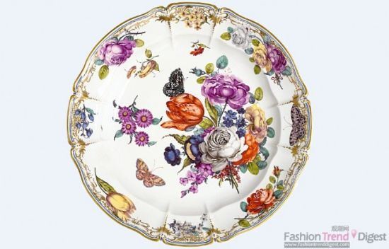 世界上最复杂的花绘工艺瓷器 