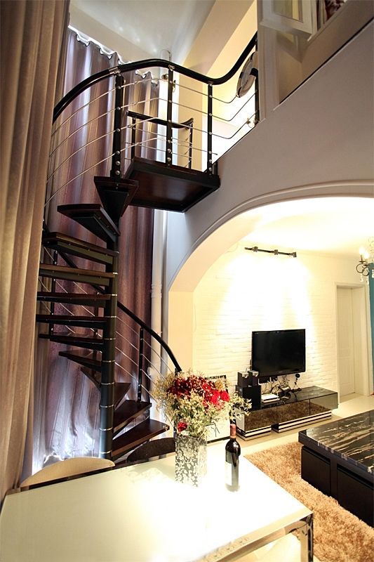 50平时尚摩登loft风格设计 餐厅楼梯移置阳台 