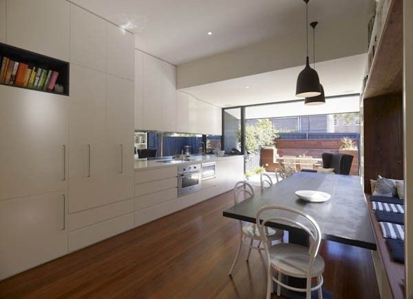 澳大利亚现代简约风格的舒适宁静大宅（图） 