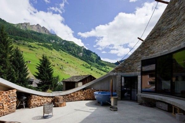 将自然拥入怀抱 瑞士洞穴度假别墅欣赏（图） 