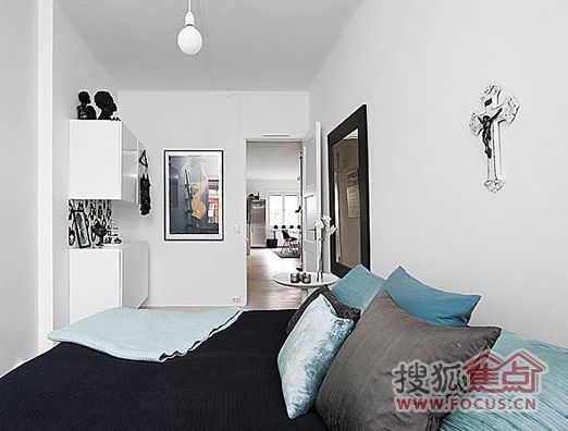 101平中等户型公寓设计 黑白空间的个性配色 