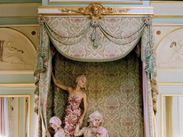 华丽贵气 超模Kate Moss演绎的巴黎丽池酒店 
