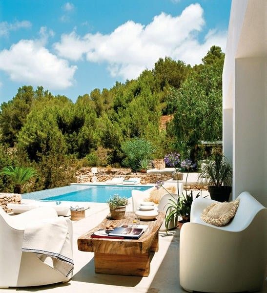 西班牙Ibiza岛 豪华的地中海风格别墅（图） 