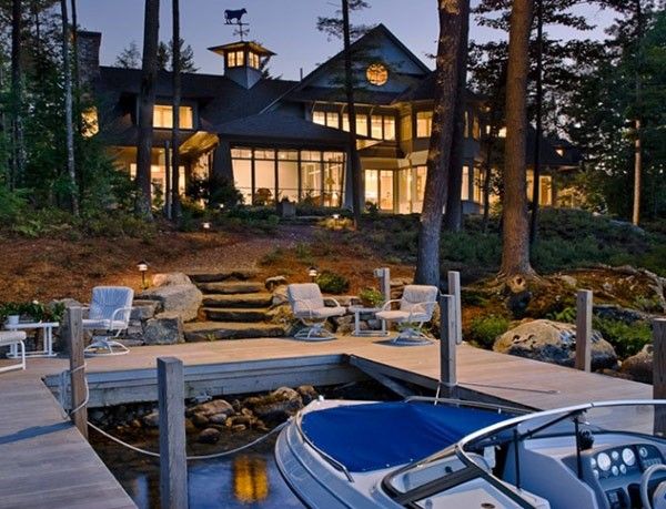 流行风格设计 美国新罕布什尔州湖畔度假屋 