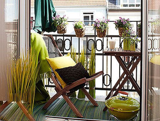 阳台变身户外小花园 小空间也能打造绿色世界 