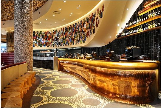 葡萄牙连锁餐厅 活力非洲艺术混搭风格设计 