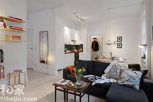 22图一室多用的简约客厅设计 空间紧凑利用 