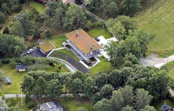 青青草地围绕 瑞典乡间的奢华别墅（组图） 
