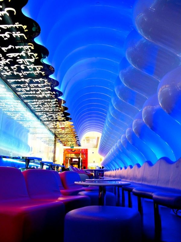 流光溢彩的波浪空间 迪拜SWITCH餐厅设计(图) 