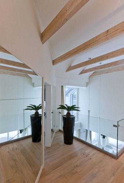 波兰现代室内设计参考 枫木地板显大气（图） 