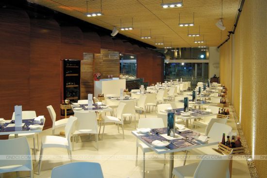 墨西哥La Trainera 海鲜餐厅设计 异域风情(图) 