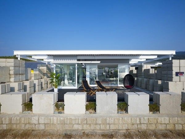 隐蔽的玻璃之城 日本广岛的优雅住宅设计欣赏 