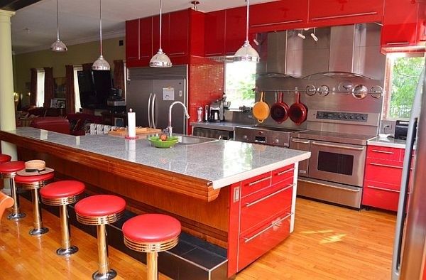 新年新气象 高调实用的红色厨房（组图） 
