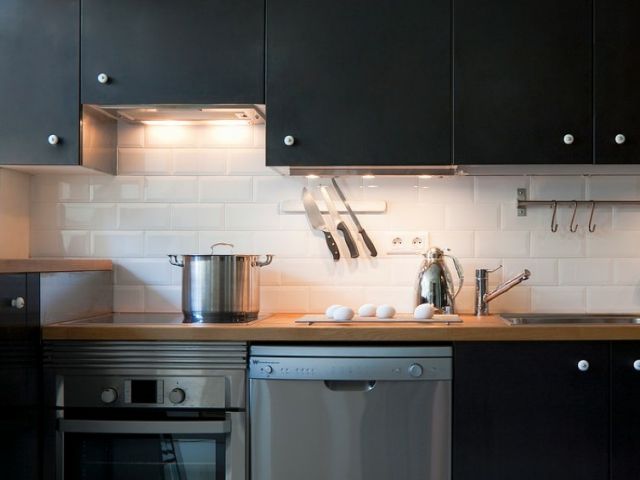 色彩与造型的碰撞 欧美摩登厨房装修设计(图) 