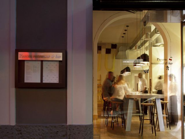 纯净的艺术格调 米兰毕加索餐厅品位设计(图) 