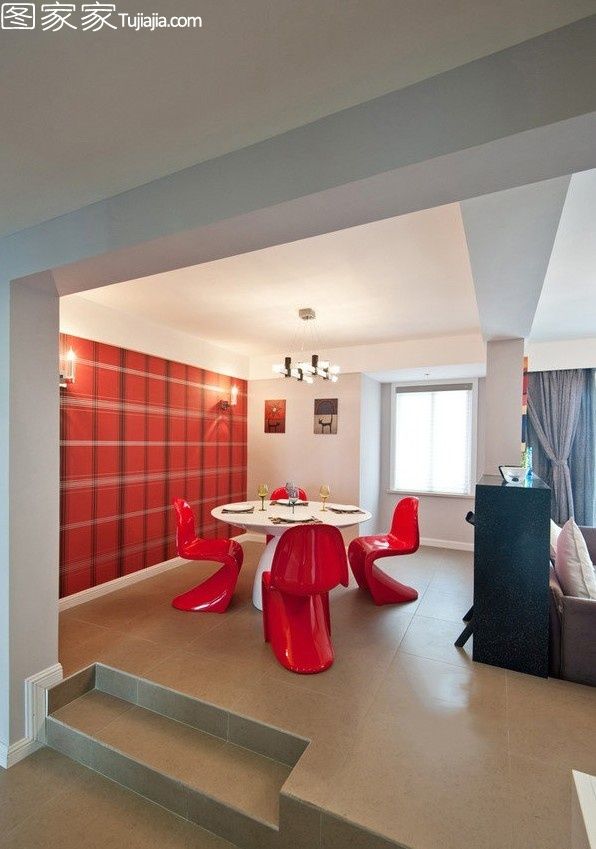 浪漫红色餐椅 演绎激情四射的婚房设计(组图) 