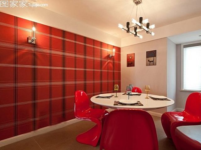 浪漫红色餐椅 演绎激情四射的婚房设计(组图) 