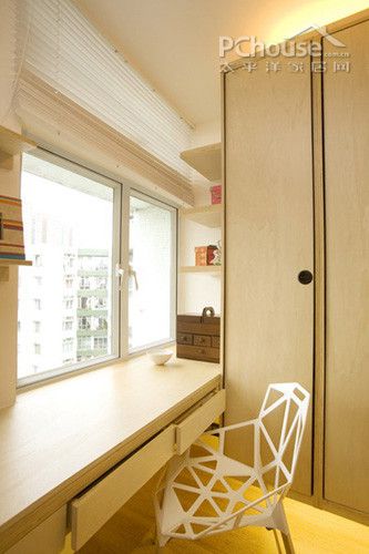 小户型有大容量 香港暖黄色的温馨公寓 