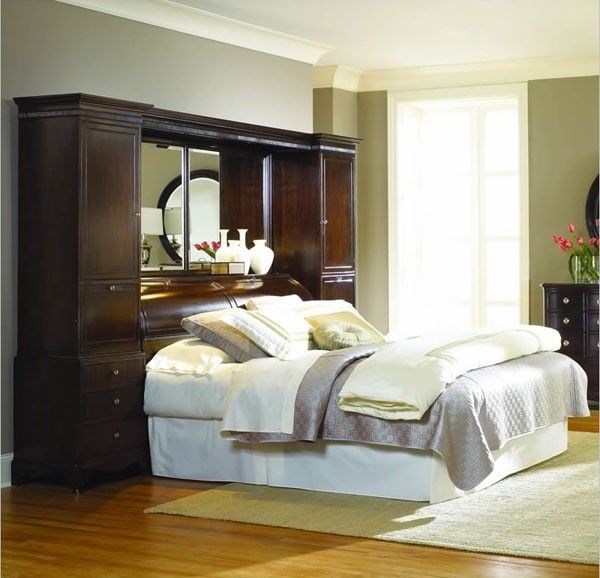 为卧室品质加分 40款个性床头设计欣赏（图）  