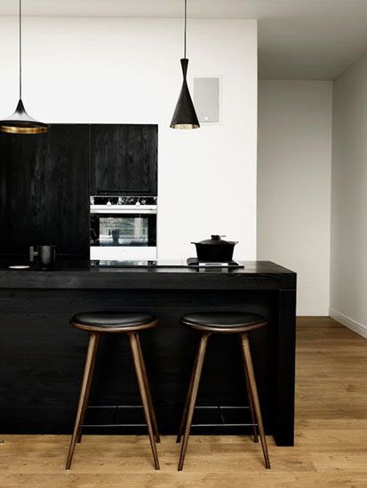 小户型厨房玩转色彩 7个经典黑色设计(组图) 