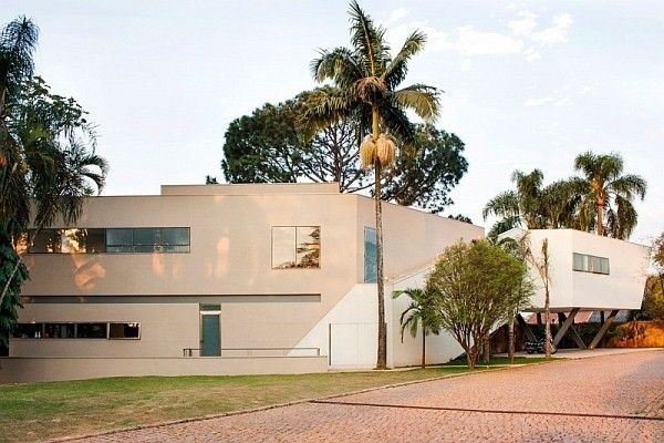 巴西圣保罗新颖别致的几何体住宅别墅(组图) 