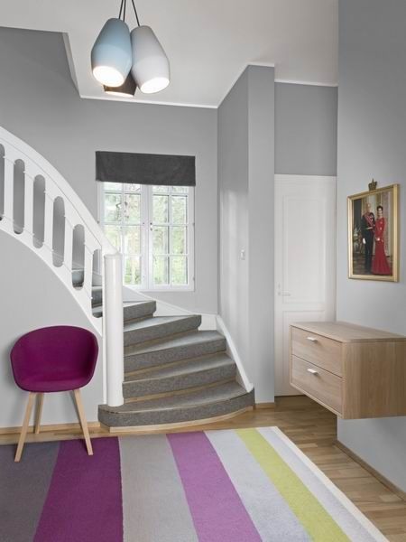 挪威的北欧风格住宅 丰富色彩塑造温馨家 