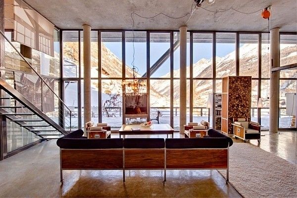 阿尔卑斯山脚的时尚木屋别墅设计赏析（图） 