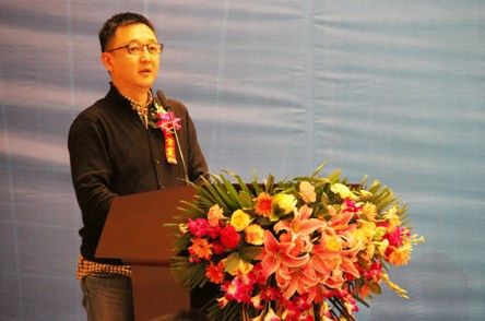 图为：红星美凯龙集团副总裁兼京沪、西南大区总经理王伟