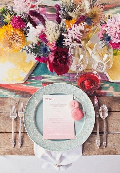 浪漫甜蜜20款婚礼party餐桌装饰方案赏析（图） 