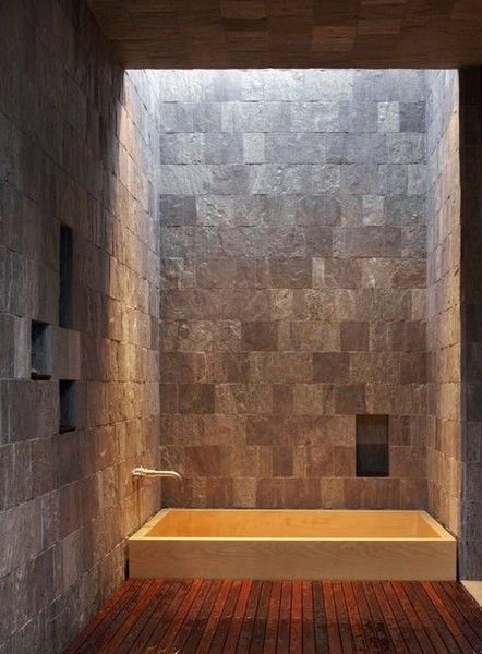 返璞归真 31款令人惊叹的原石浴室设计 