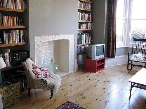 原木地板的书香气息  Eliot复式古典家居(图) 