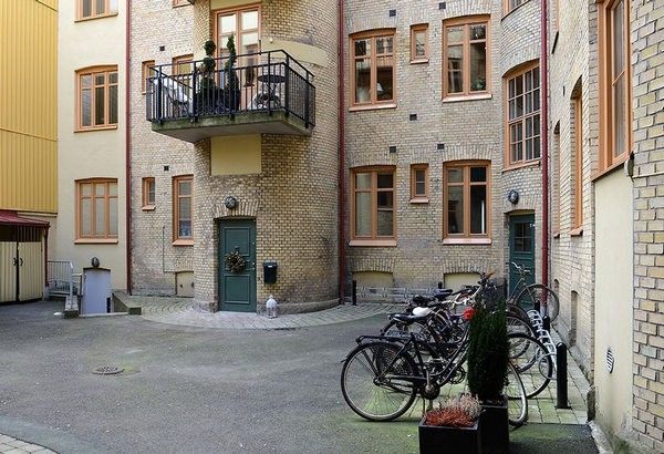色彩缤纷的家居 瑞典哥德堡现代公寓设计(图) 