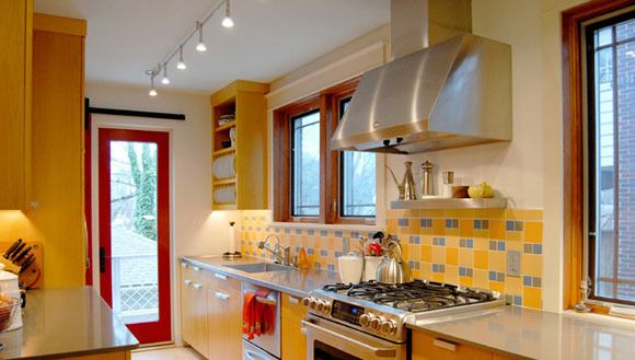 巧装瓷砖防溅板 美化厨房空间（组图） 