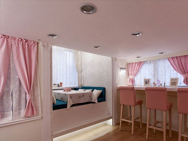 56平法式浪漫风格公寓 淡色系地板粉红家(图) 