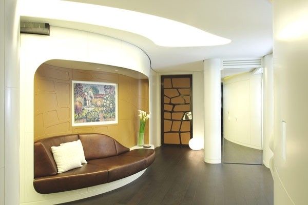 深色地板现代简约风格 圣彼得堡公寓设计(图) 