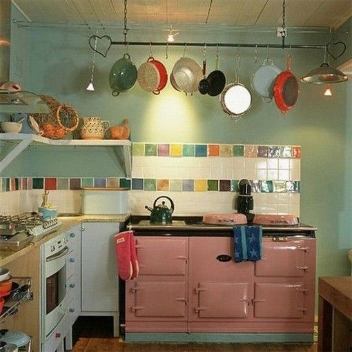 墙上借空间 小户型厨房里的实用收纳26招(图) 