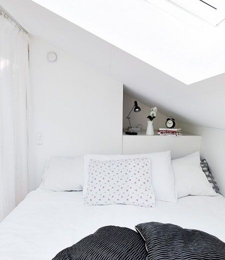 浅色地板搭配黑白风格 30平小屋时尚气息(图) 